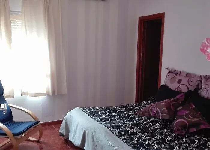 San Benito 招待所 *
